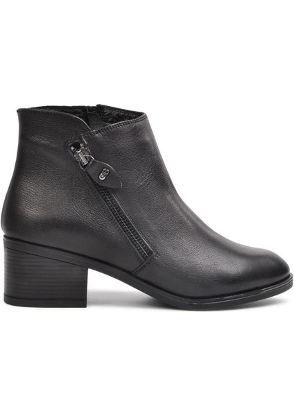 Castle Black Kadın Bot