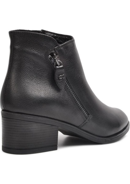 Castle Black Kadın Bot fırsatları