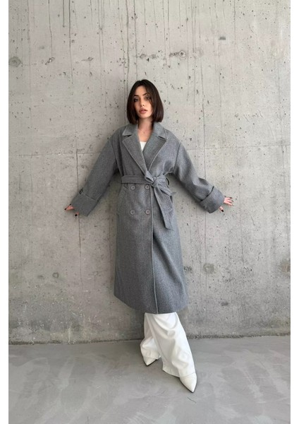 Peryyes Kadın Oversize Geniş Kesim Kol Detaylı Kaşe Kaban Özel Tasarım