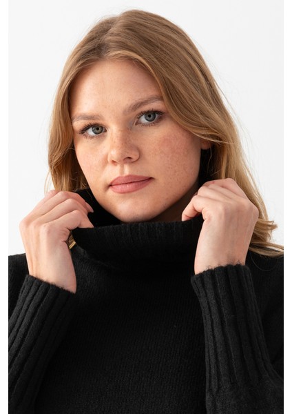 Oversize Balıkçı Yaka Kazak