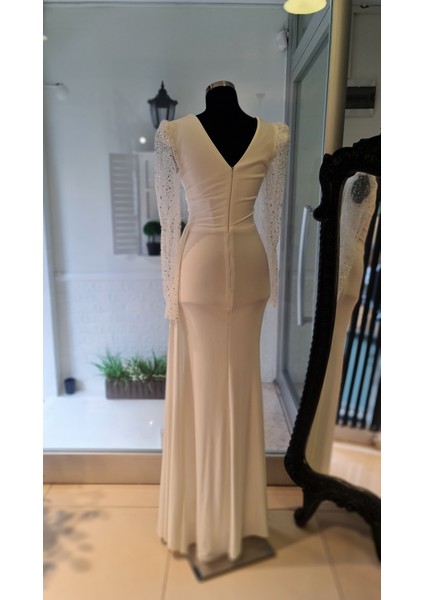 Ekru Beyaz Kruvaze Yakalı Söz Nişan Nikah Elbisesi modelleri