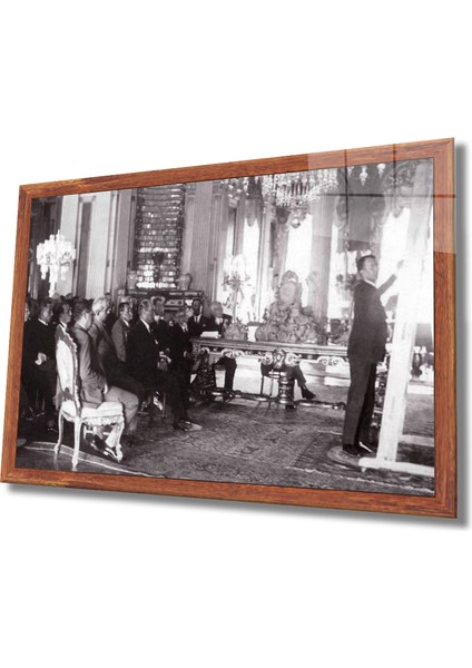 Atatürk Cam Tablo