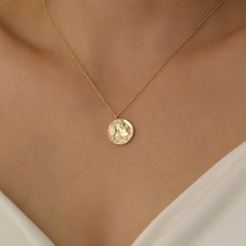 Nox Jewelry 14 Ayar Altın Kaplama Kabartma Yüz Figürlü Madalyon Gümüş Kolye - CN00127