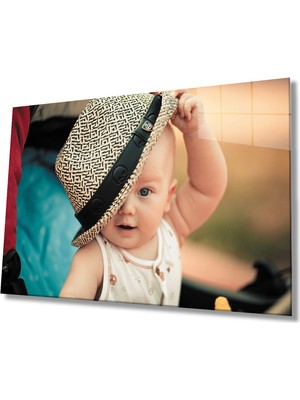Miraax Şapkalı Bebek Cam Tablo   Baby Table With Hat
