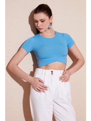 Lela Fitilli Bel Detaylı Kısa Kollu Dar Kesim Crop Bluz Bayan Bluz 5864211