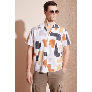 Pamuklu Regular Fit Apaş Yaka Kısa Kollu Gömlek Erkek Gömlek CF24S117507
