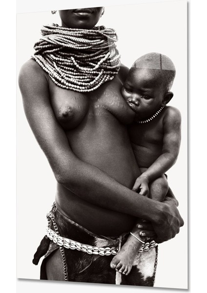 Afrikalı Kadın ve Bebek