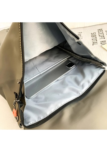 Katı Siyah Erkek Sırt Serin Streetwear Tarzı Erkek Sırt Harajuku Büyük Kapasiteli Okul Erkekler Su Geçirmez Naylon Çanta (Yurt Dışından) fırsatları