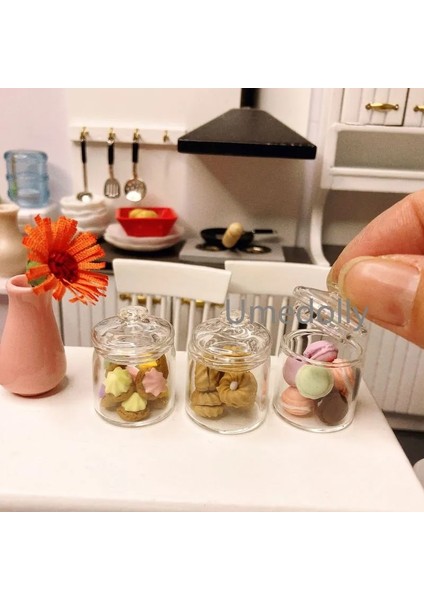 Çikolata Merkezi Tarzı 1:12 Evcilik Aksesuarları Minyatür Sahne Modeli Ekran Mini Bisküvi Macaron Çerez Cam Pasta Kavanozu (Yurt Dışından) fiyatları