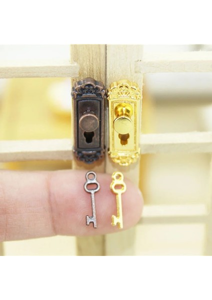 Stil 1 Stil 2 Takım Ale Retro Dollhouse Minyatür Kapı Kilidi ve Anahtar Bebek Evi Peri Kapı Mobilya Dıy Aksesuarları (Yurt Dışından) fiyatları