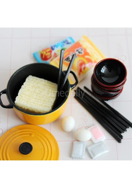 Sarı Stil Sevimli Mini 1:12 Ölçekli Dollhouse Minyatür Anında Erişte Kase Pot Pişirme Seti Barbies Için Blyth Bebek Maması Çocuklar Mutfak Oyuncak (Yurt Dışından)