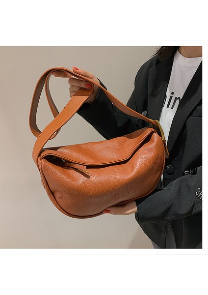 Hakiki Deri Çantalar 2024 Yeni Stil Moda Geniş Eyer Çantası Göğüs Çantası Inek Derisi Kadın Çantası Yumuşak Deri Omuz Crossbody Çanta (Yurt Dışından)