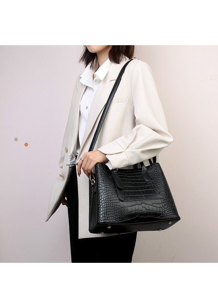 Bayan Çanta 2023 Yeni Avrupa ve Amerikan Moda Üst Düzey Timsah Desen Çanta Çok Katmanlı Büyük Kapasiteli Kadın Çantası (Yurt Dışından) indirimleri