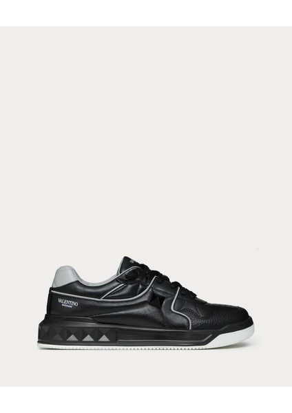 One Stud Low - Top Nappa Sneaker