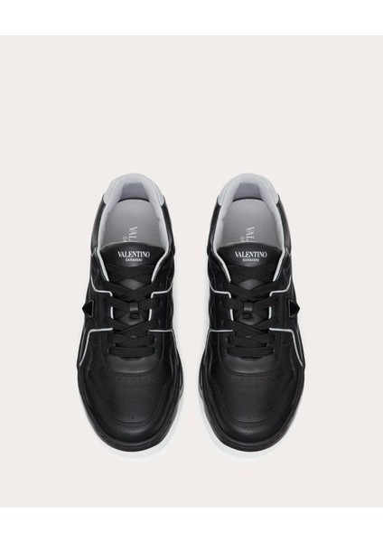 One Stud Low - Top Nappa Sneaker