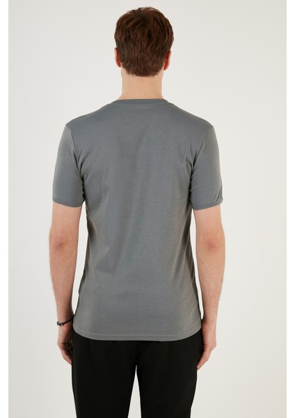 Pamuklu V Yaka Slim Fit T Shirt Erkek T Shirt 5902122 modelleri