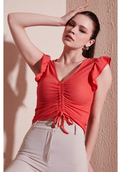 Büzgü Detaylı Kolları Fırfırlı Dar Kesim Crop Bluz Bayan Bluz 5865015