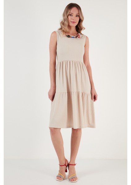 Kolye Detaylı Rahat Kesim Kolsuz Midi Elbise Bayan Elbise 5865099 fırsatları