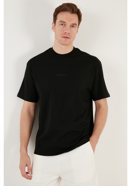 Pamuklu Relaxed Fit Sıfır Yaka T Shirt Erkek T Shirt 5902702