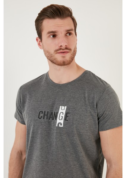 Pamuklu Slim Fit Bisiklet Yaka T Shirt Erkek T Shirt 541CHANGE24 indirimleri