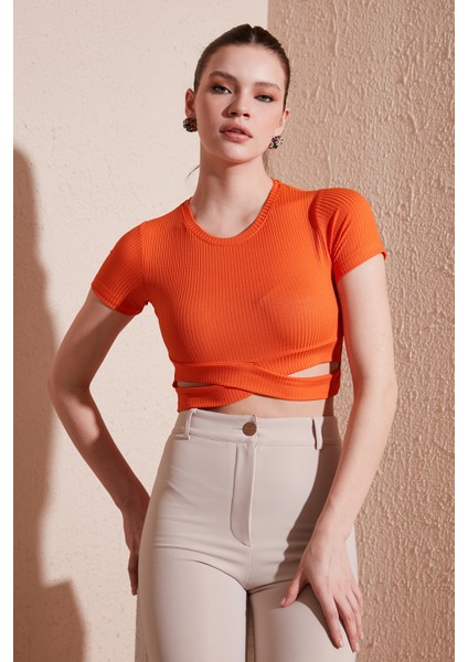 Fitilli Bel Detaylı Kısa Kollu Dar Kesim Crop Bluz Bayan Bluz 5864211