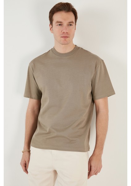 Pamuklu Relaxed Fit Sıfır Yaka T Shirt Erkek T Shirt 5905446 modelleri