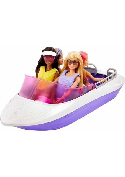 Barbie'nin Botu Oyun Seti HHG60