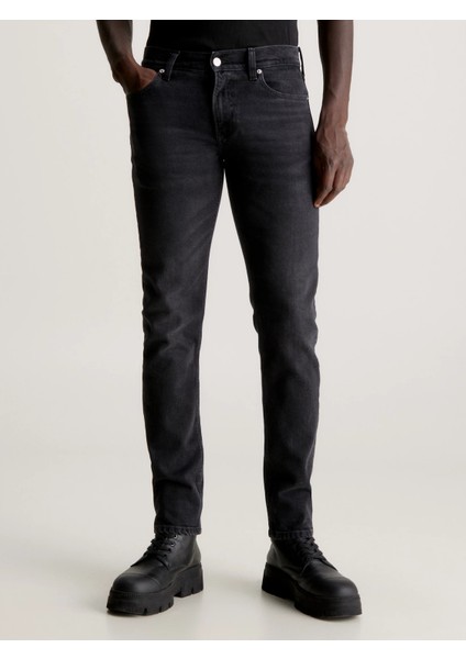 Erkek Pamuklu Normal Bel 5 Cepli Düğmeli Siyah Jeans J30J324192-1BY