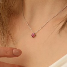 Nox Jewelry Kalp Kesim Kırmızı Taşlı Zarif Kadın Gümüş Kolye - CNS00100