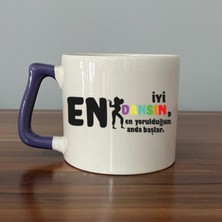 Mor Mürekkep En Iyi Dansın Baskılı Kadınlar Günü Mor Kulplu D Kupa