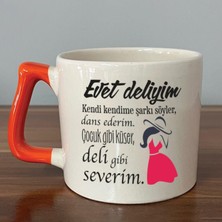 Mor Mürekkep Evet Deliyim Baskılı Kadınlar Günü Turuncu Kulplu D Kupa