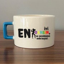 Mor Mürekkep En Iyi Dansın Baskılı Kadınlar Günü Mavi Kulplu C Fincan