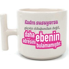 Mor Mürekkep Kadın Susuyorsa Baskılı Kadınlar Günü Beyaz Kulplu T Kupa