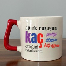 Mor Mürekkep Bu Dik Duruşun Baskılı Kadınlar Günü Kırmızı Kulplu D Kupa