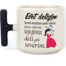 Mor Mürekkep Evet Deliyim Baskılı Kadınlar Günü Siyah Kulplu T Kupa