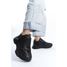 Ayakkabı Havuzu Kadın Siyah Bağcıklı Günlük Rahat Tarz Taban Sneaker