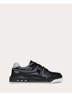 Valentino Garavani One Stud Low - Top Nappa Sneaker