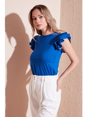 Lela Pamuklu Kolları Fırfırlı Slim Fit Bisiklet Yaka T Shirt Kadın T Shirt 5864500