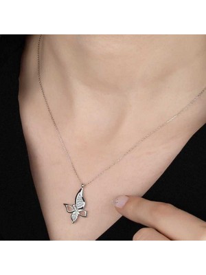 Gumush Swarovski Taşlı Gümüş Kelebek Bayan Kolye