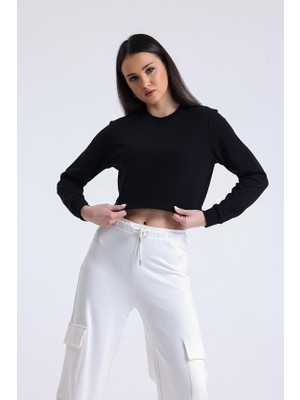 Pulur.co Siyah Bisiklet Yaka Crop Sweatshirt