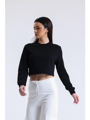 Pulur.co Siyah Bisiklet Yaka Crop Sweatshirt