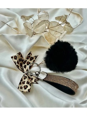 Oasis Life Gold Swarovski Taşlı Anahtarlık Leopar Kurdele , Büyük Ponpon Koleksiyon BEK3030