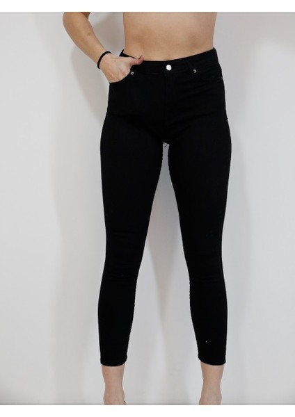 Yüksek Bel Dar Paça Kot Pantolon