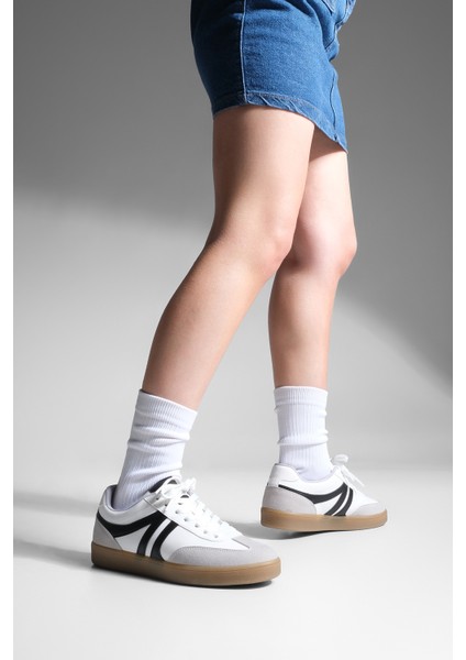 Kadın Sneaker Bağcıklı Düz Taban Spor Ayakkabı Tiyone