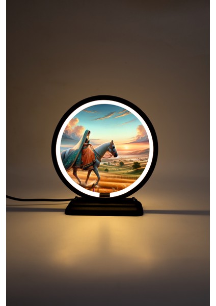 At ve Kadın Temalı Dekoratif Masa Lambası