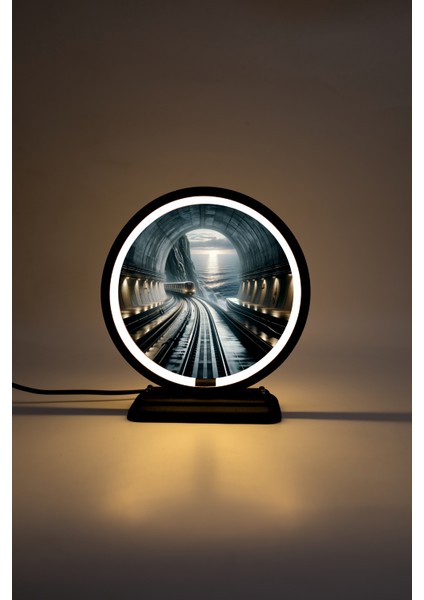 Metro Temalı Dekoratif Masa Lambası