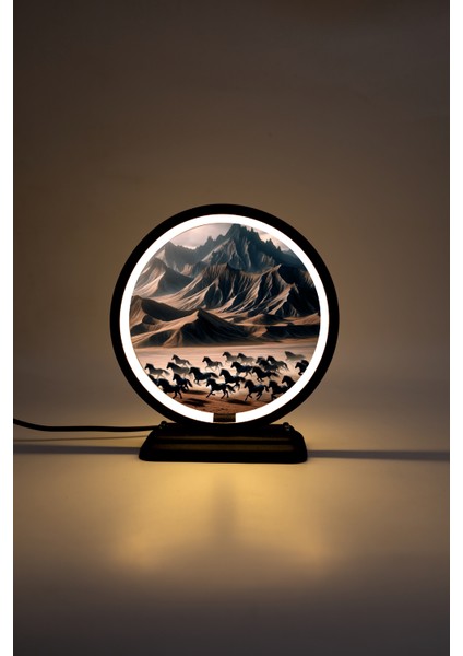 At Temalı Dekoratif Masa Lambası