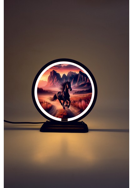 At Temalı Dekoratif Masa Lambası