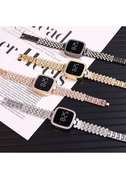 Siyah Moda Alaşım Zarif LED Saatler Beyaz LED Ekranlar Bileklik Dijital Plastik Bayanlar Için Benzersiz Kadınlar Kare Fly 9mm 8 Ay 20CM 34G (Yurt Dışından) indirimleri