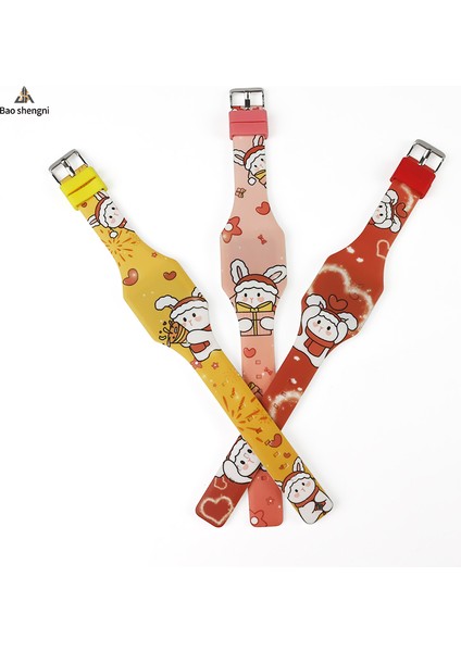 Sarı Karikatür 2023 Tavşan Yılı Yeni Tasarım LED Silikon Izle Yumuşak Bant Dijital Karikatür Silikon Su Geçirmez Özel Logo Çocuklar Için (Yurt Dışından) fırsatları